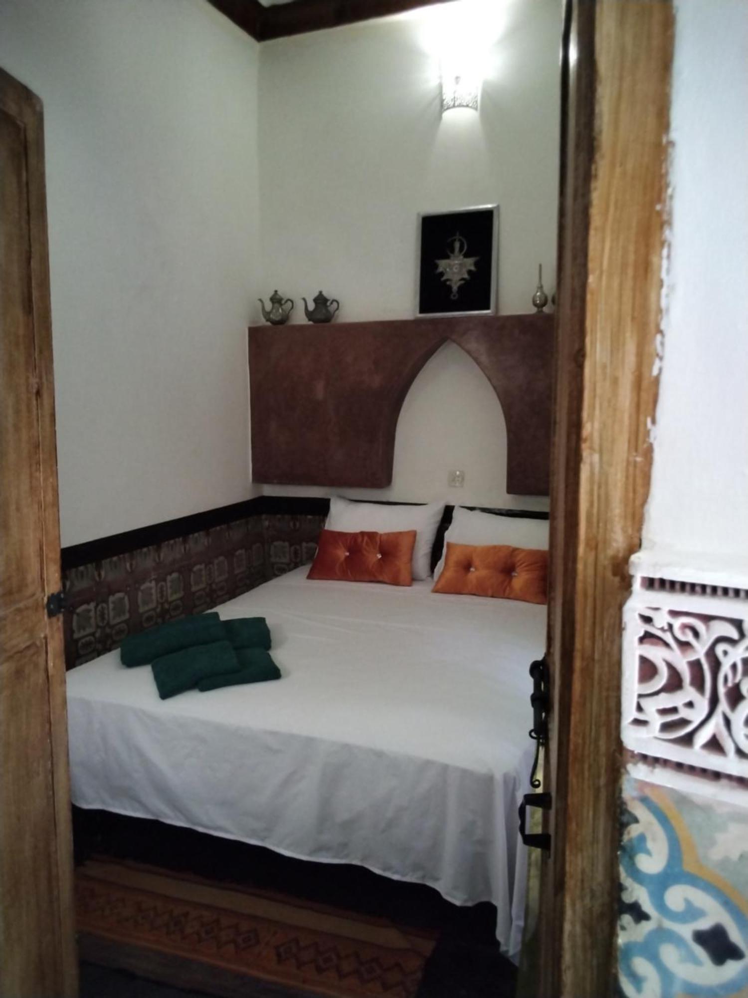 Riad Bouchouari 33 Марракеш Номер фото